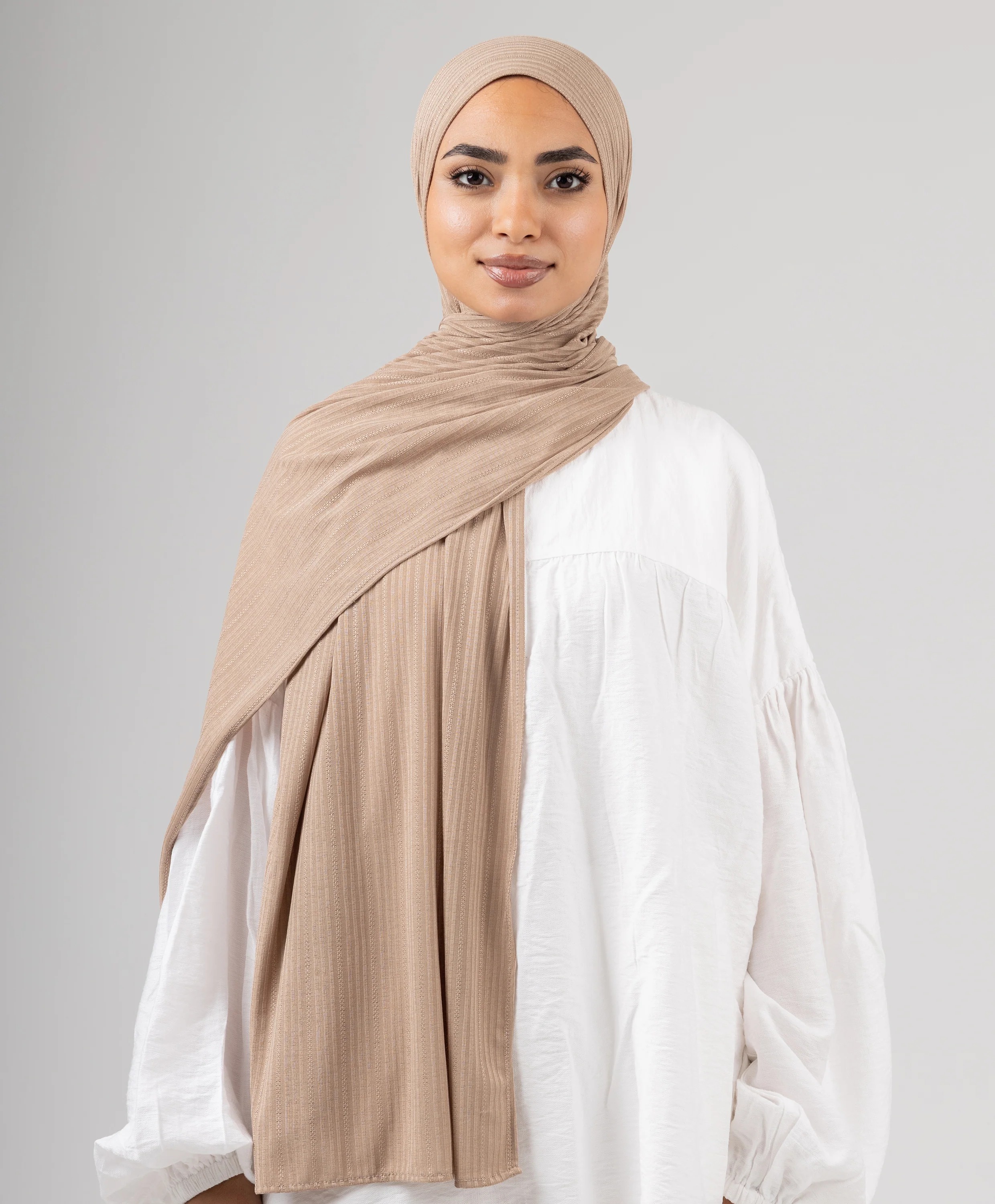 Breezy Kuwaiti Scarf - Image 12