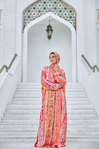 Colorful Satin Isdal