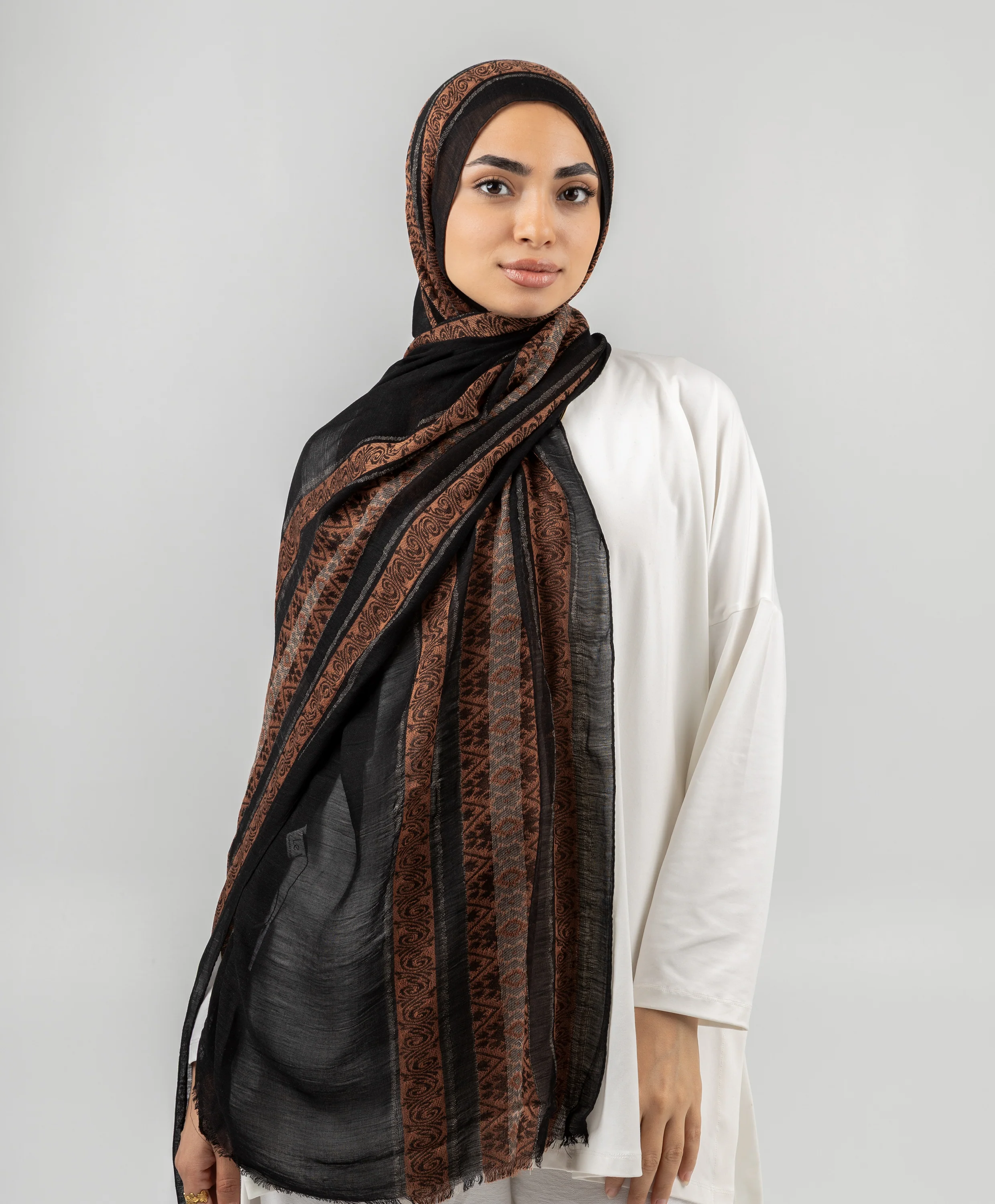 Embroidered Dusk Linen Scarf - Image 10