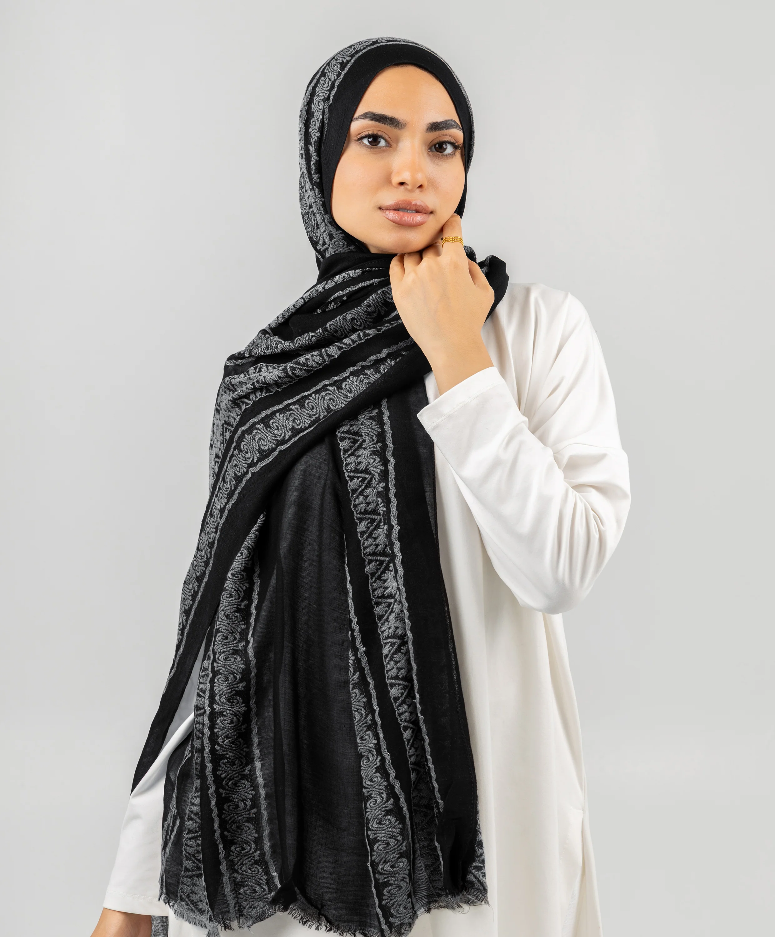 Embroidered Dusk Linen Scarf - Image 11