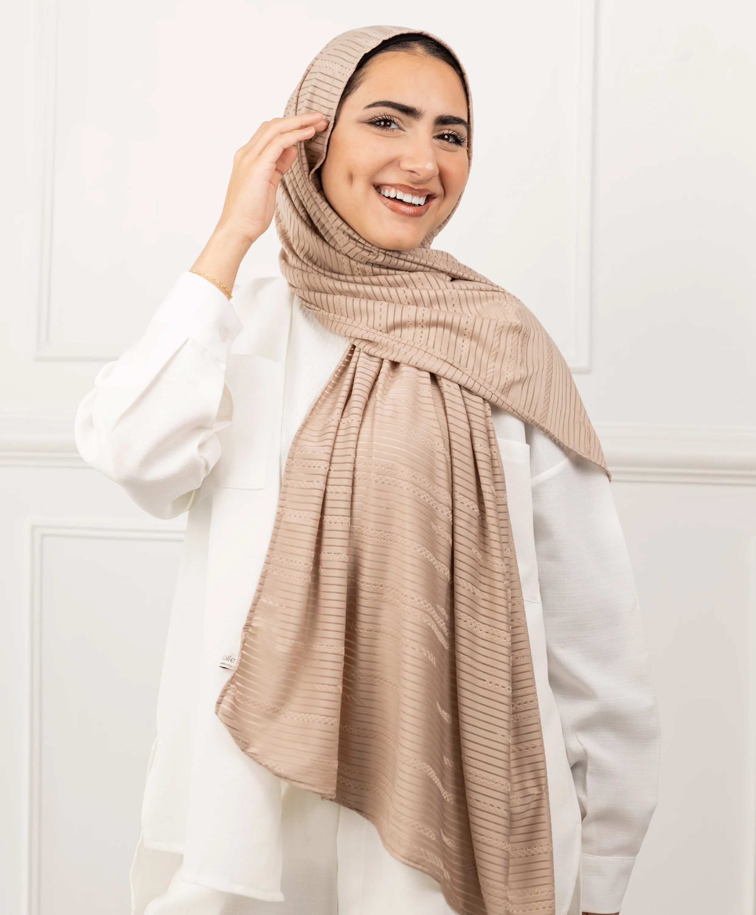 Embroidered Kuwaiti Lycra Scarf - Image 14