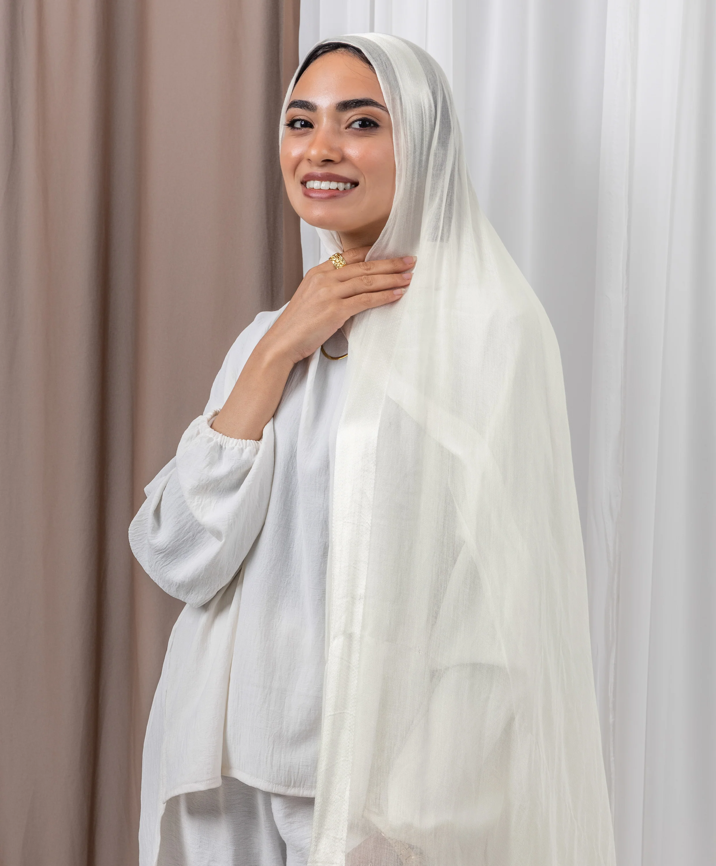 Everyday Linen Satin Scarf - Image 4