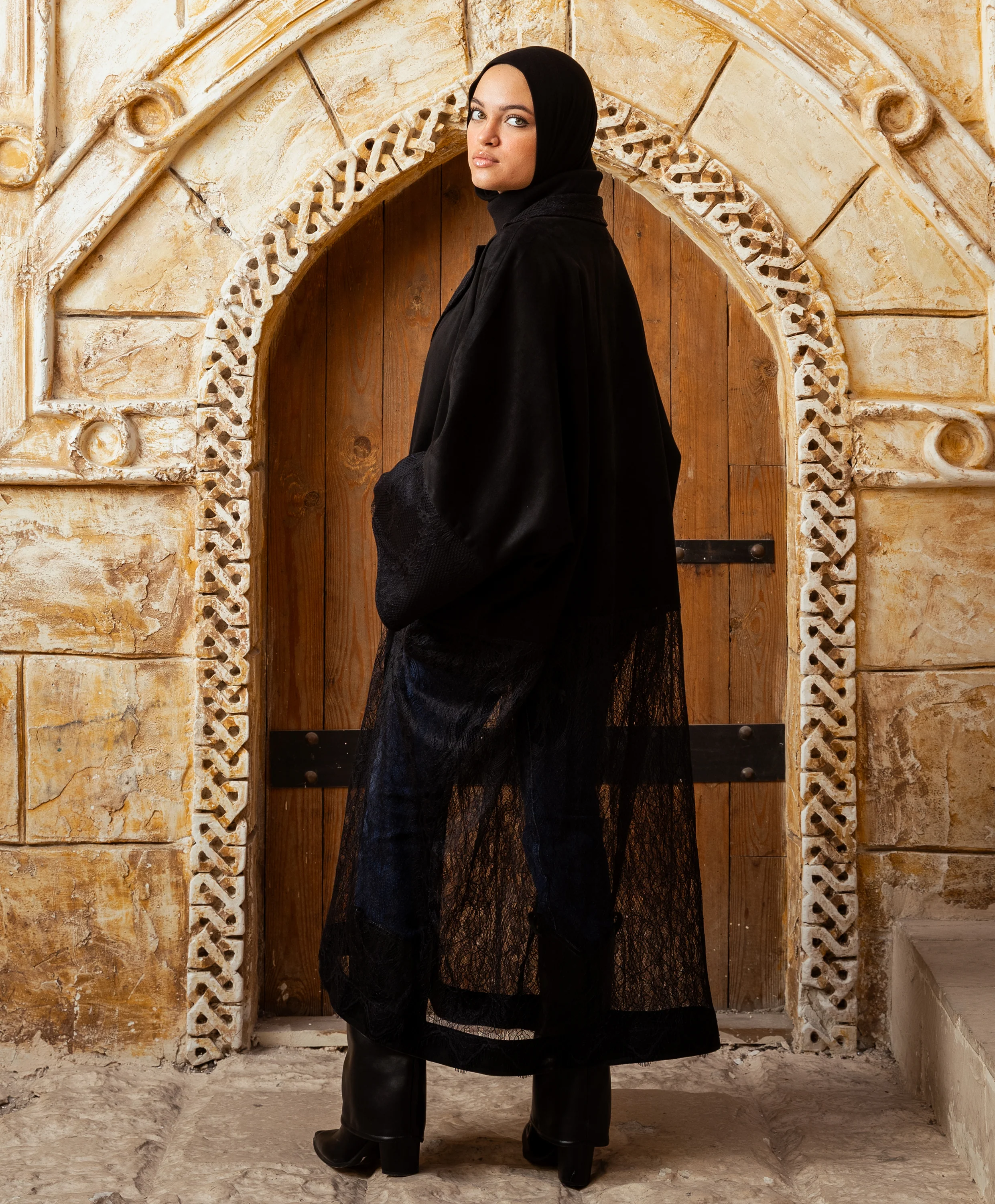 Half Lace Kaftan - Image 6