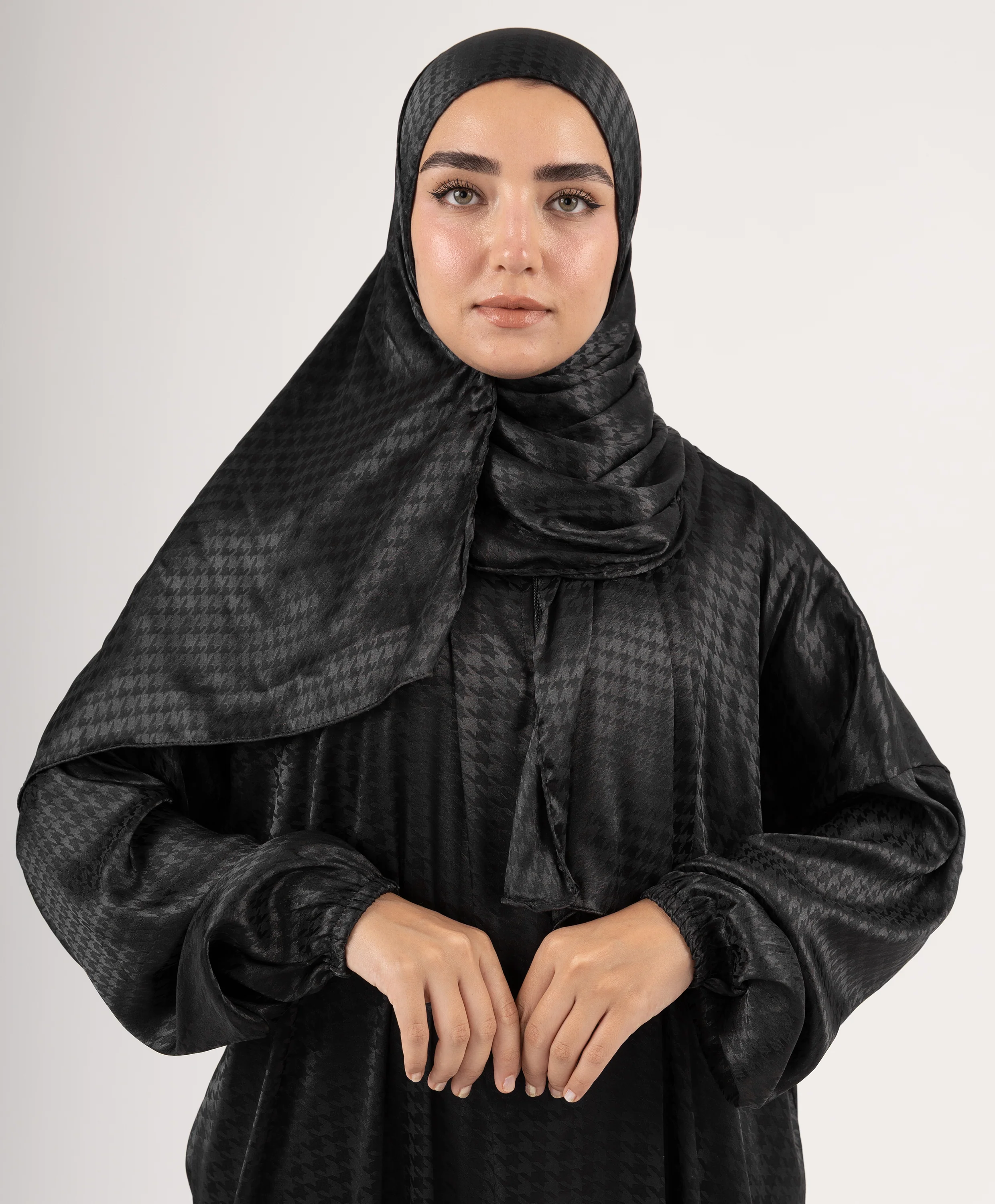 Jacquard Satin Isdal - Image 3