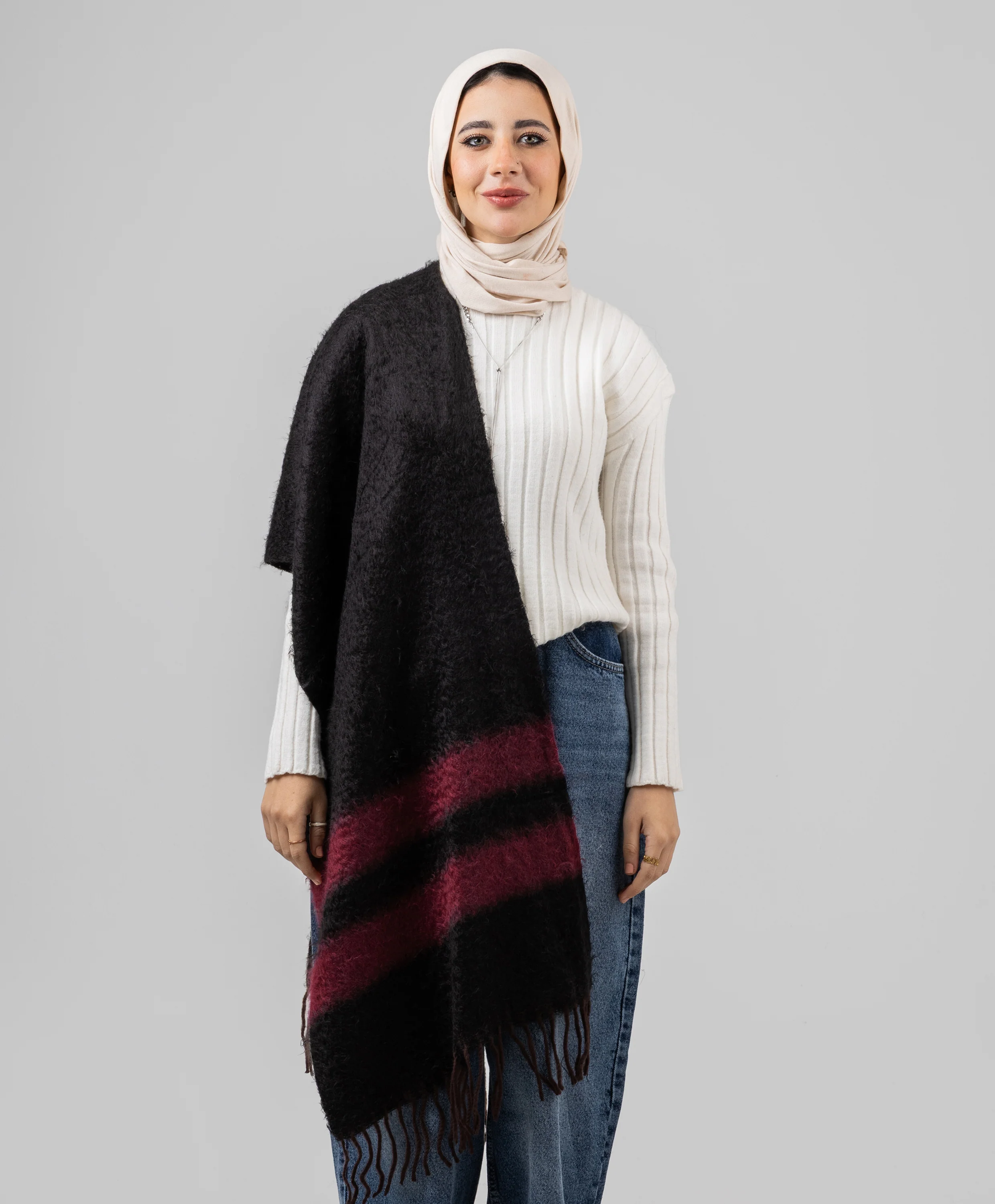 Luxury Winter Shawl - Image 3