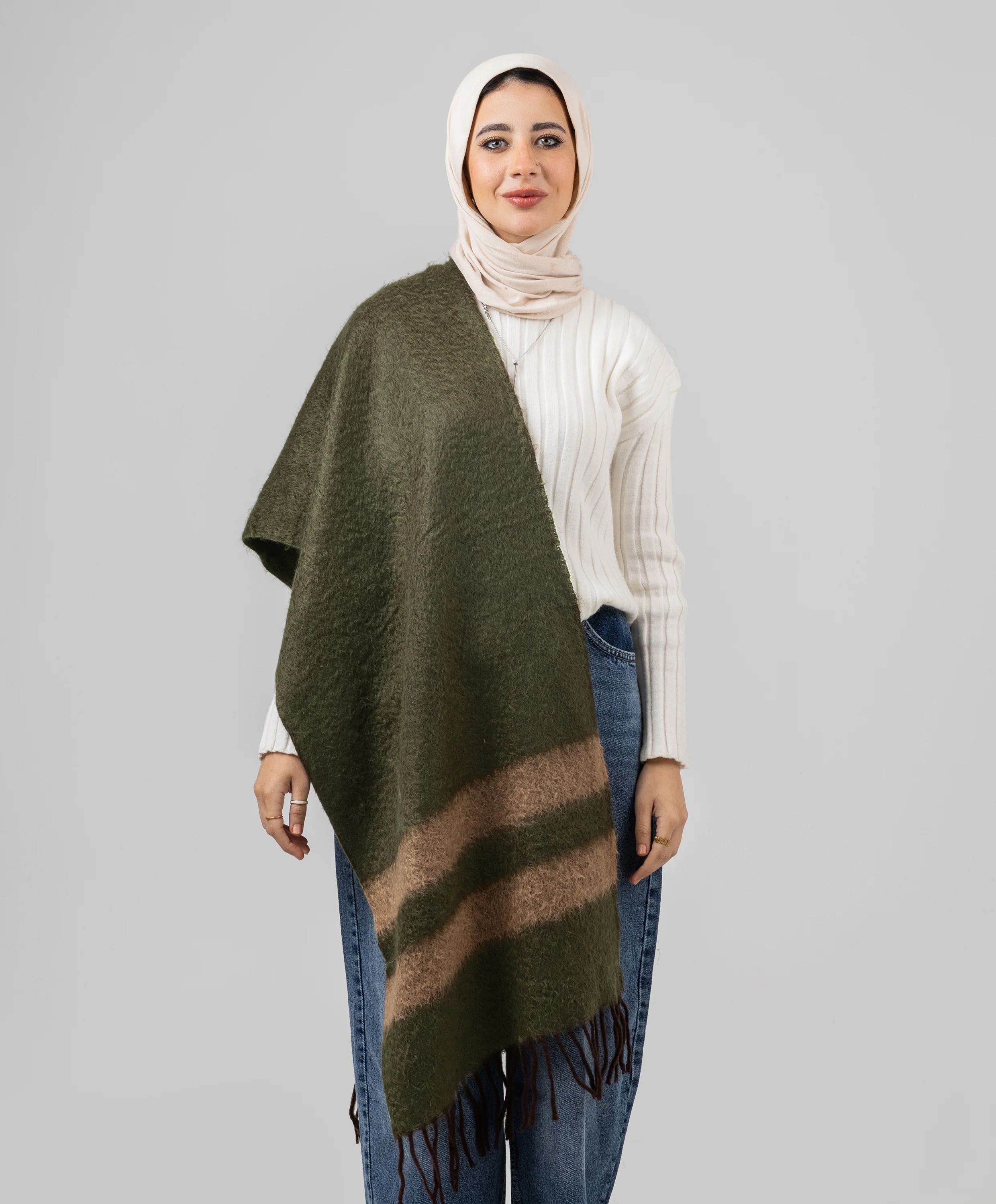 Luxury Winter Shawl - Image 5