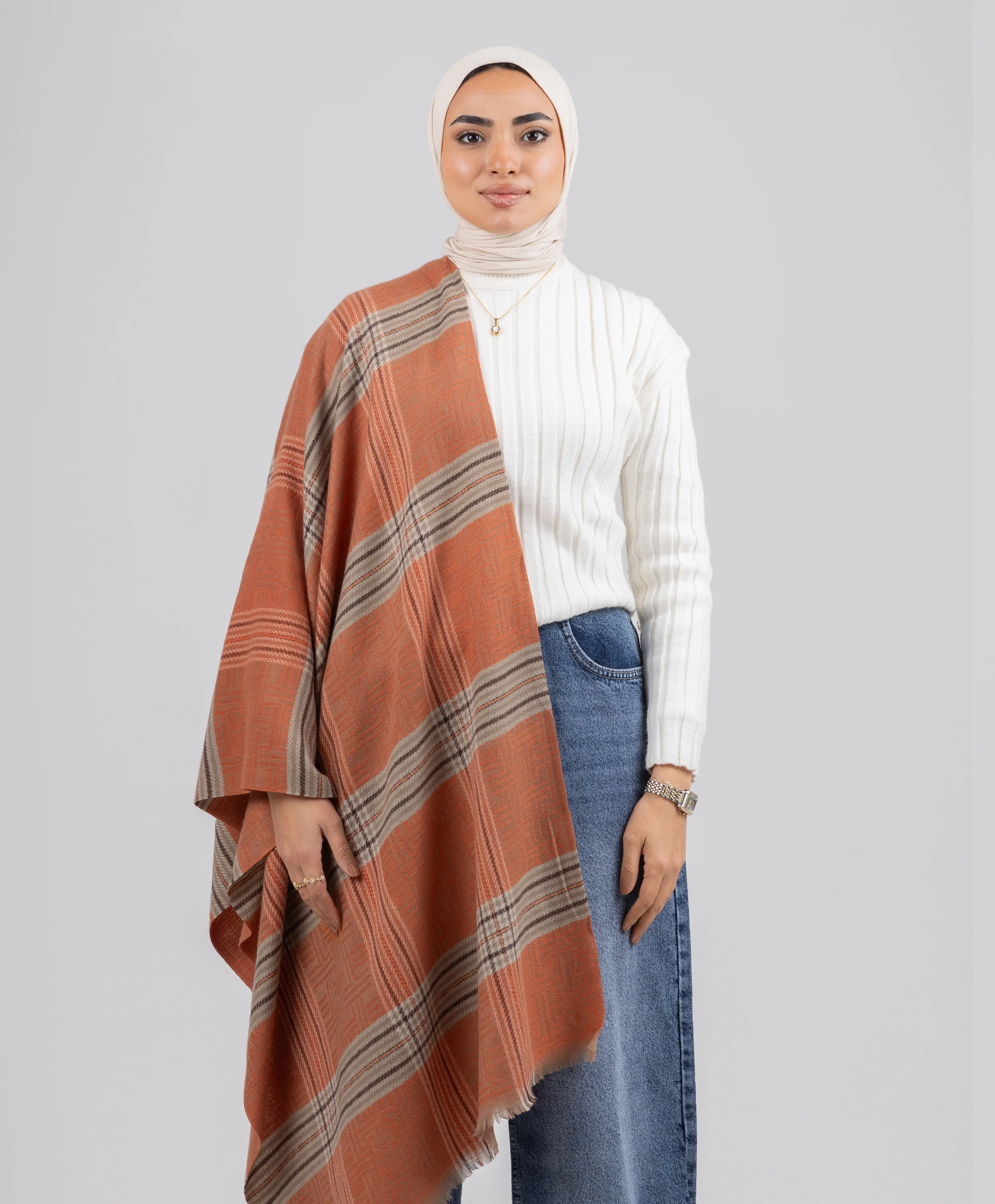 Maze Winter Shawl - Image 3