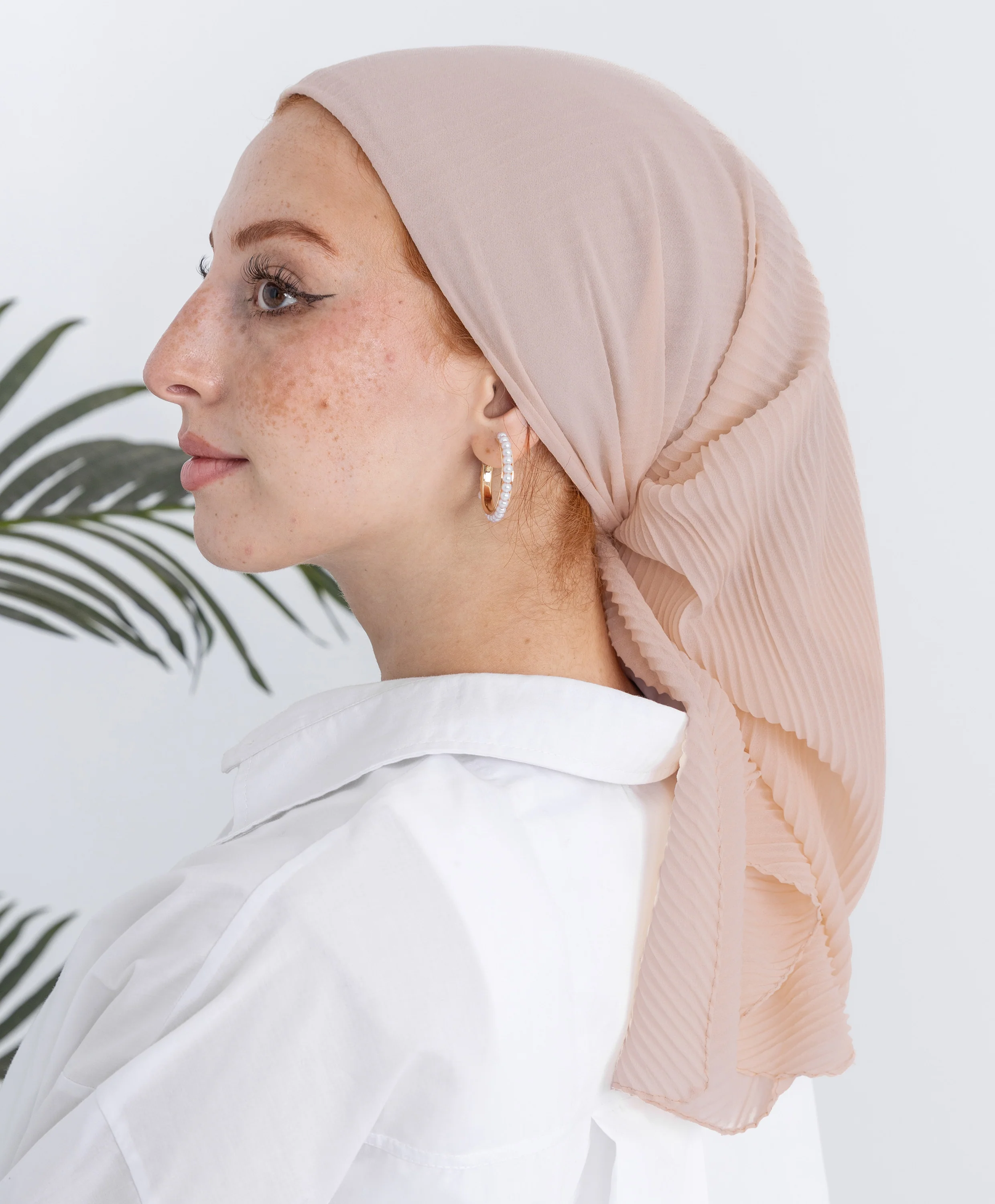 Pleated Plain Square Scarf - Image 12